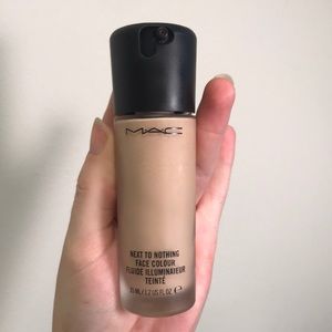 Mac next to nothing face colour